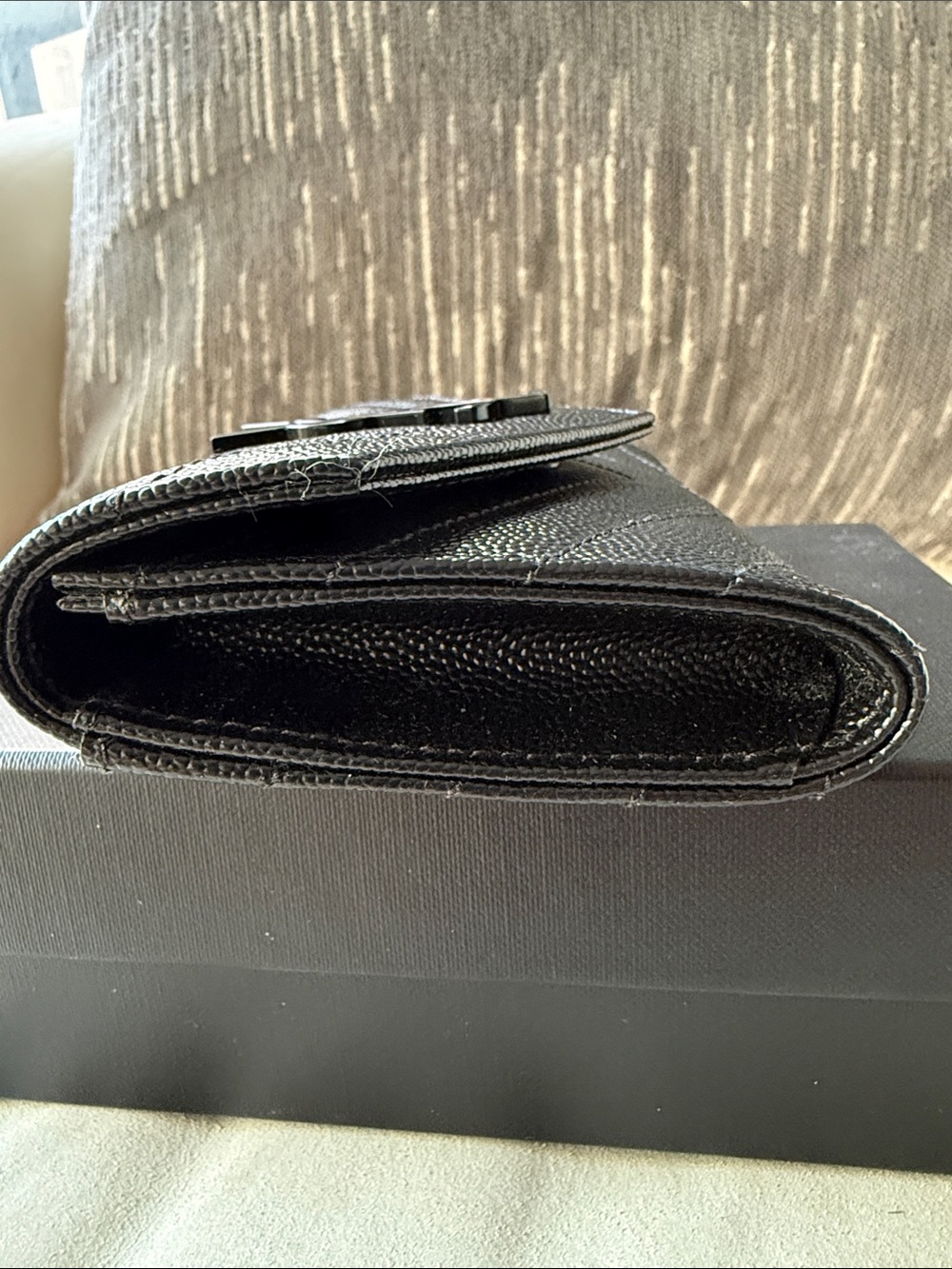 EUC, Saint Laurent YSL Monogram Envelope Wallet – Black Grain Ret. $585 - Picture 7 of 12